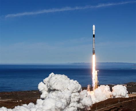 Launch .